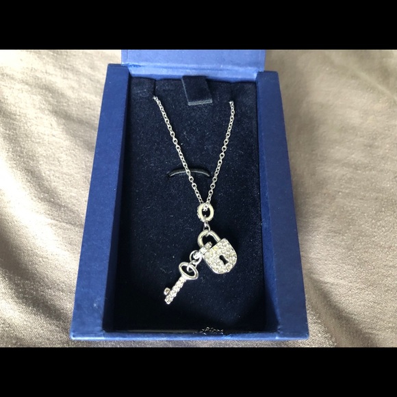 Swarovski Crystals Liberty Pendant with Lock & Key - Picture 3 of 7